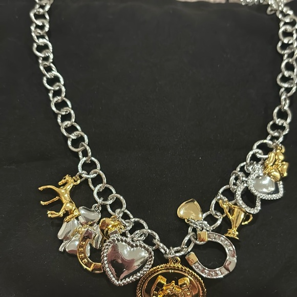 Talbots FUN costume necklace!!! So cute for summer!! 🦋💙 - Picture 2 of 4